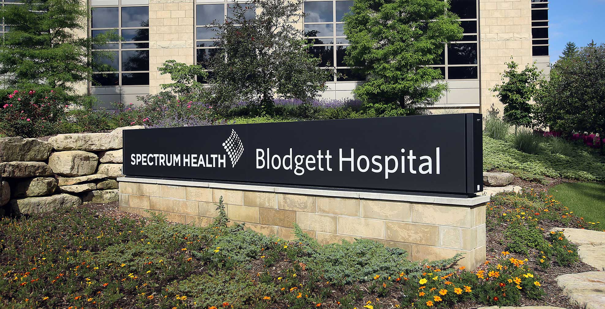 spectrum-health-system_blodgett-monument-sign.jpg Art Direction by: Bart Crosby, Crosby Associates